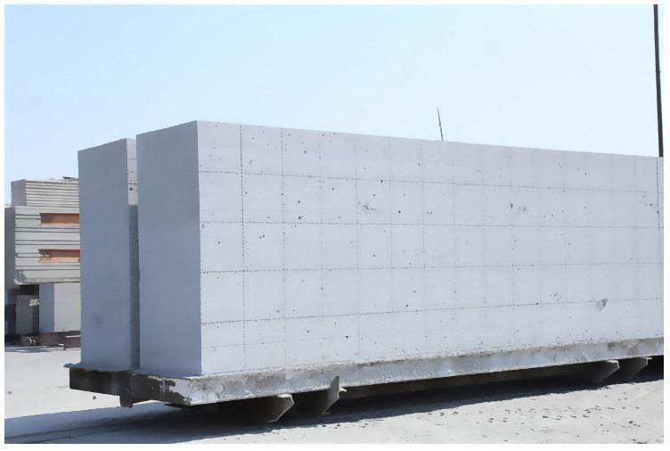 龙沙加气块 加气砌块 轻质砖气孔结构及其影响因素